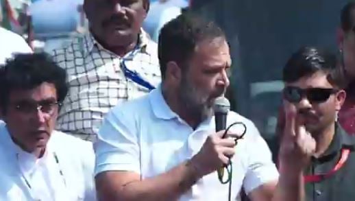 PM मोदी की जाति को लेकर राहुल गांधी के बयान से गरमाई राजनीति, जानिए क्या कहा था