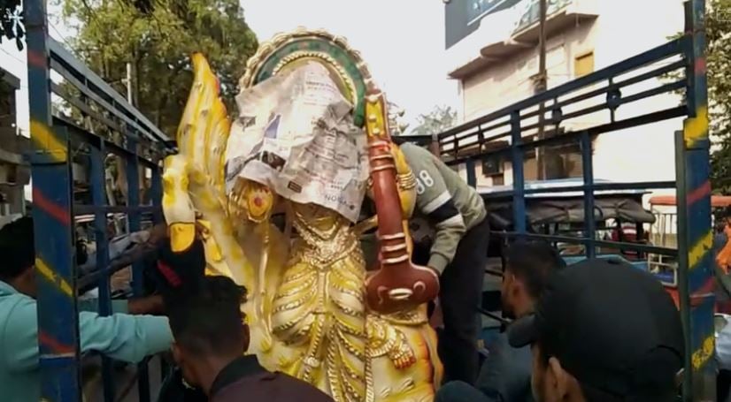 सरस्वती पूजा को लेकर विद्यार्थियों में उत्साह, मूर्तियों की अच्छी खरीददारी से मूर्तिकार भी गदगद