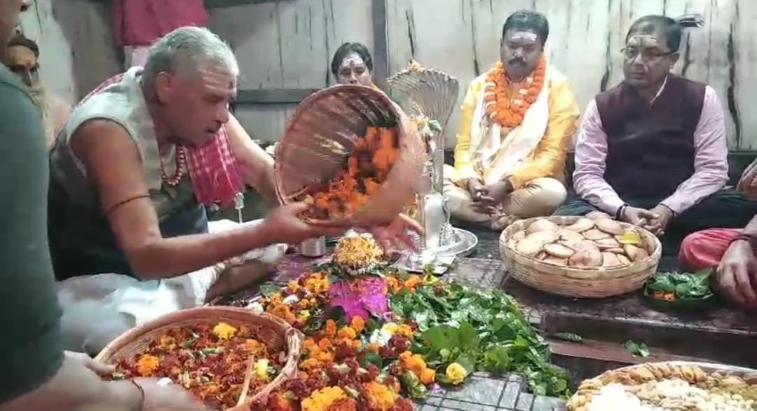 फौजदारी बाबा का तिलकोत्सव धूमधाम से सम्पन्न! मिथिलांचल से बासुकीनाथ धाम पहुंचे थे तिलकहरू, औघड़दानी के तिलक में जुटी श्रद्धालुओं की भीड़