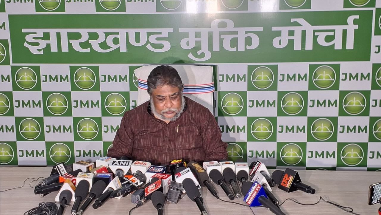 देश को बेचने का काम कौन कर रहा है? इलेक्ट्रोल बांड पर सुप्रीम कोर्ट से लगी रोक पर JMM ने BJP को घेरा