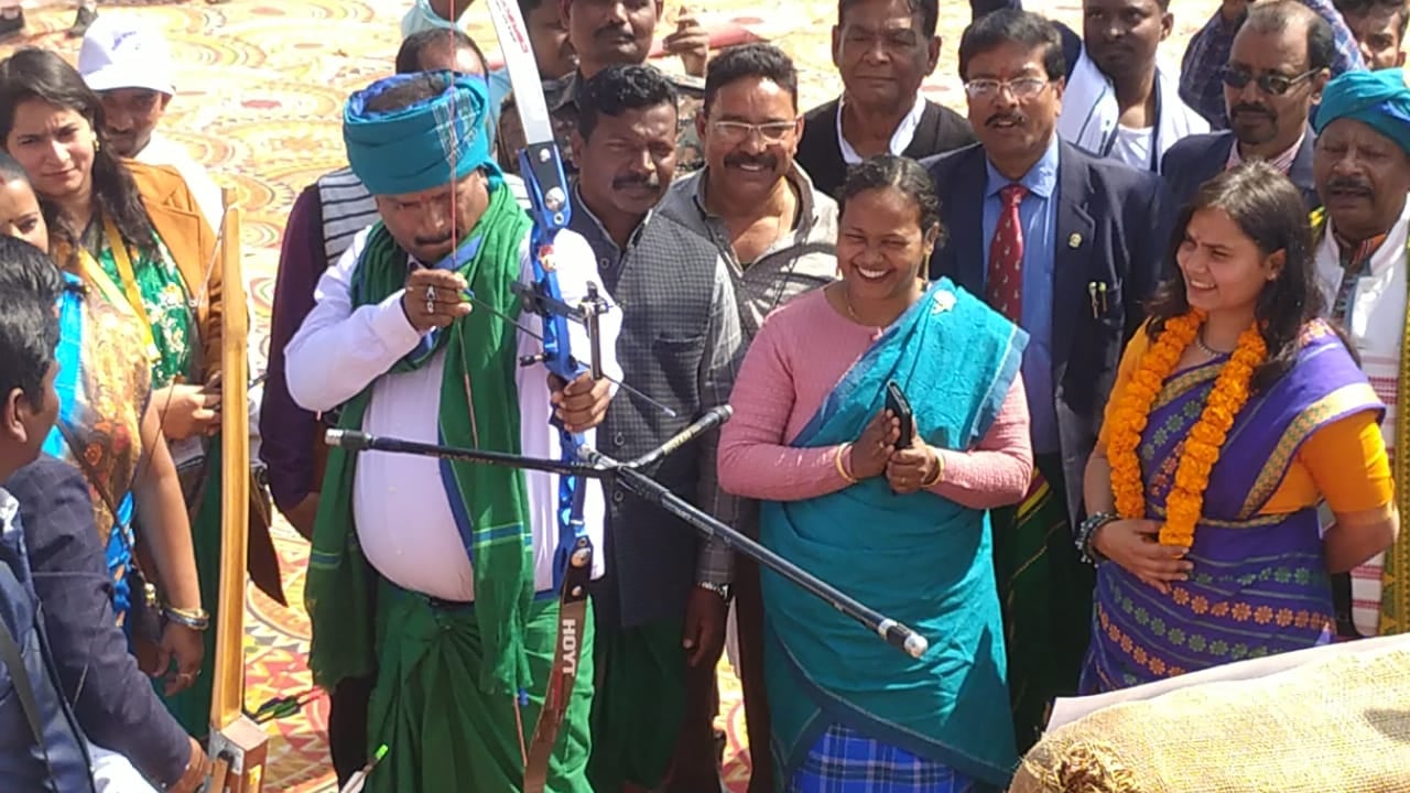 दुमका:राजकीय जनजातीय हिजला मेला 2024 का हो गया आगाज, उद्घाटन से पहले निकाला गया जुलूस, पढ़ें कैसे हुई थी मेले की शुरुआत