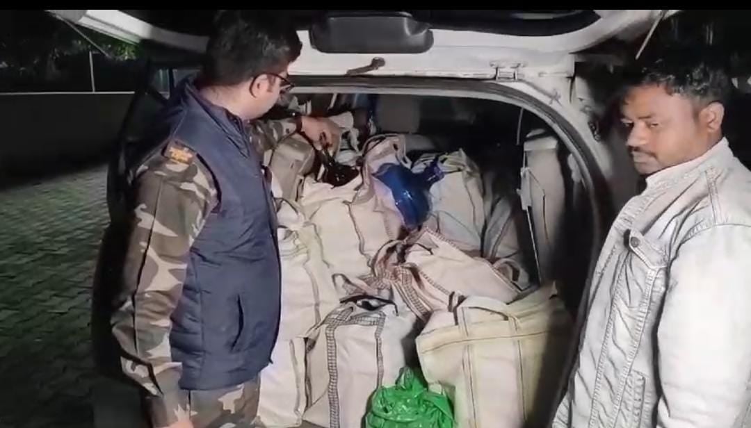 रांची: बड़ी मात्रा में नकली ब्रांड की विदेशी शराब जब्त, जानिए कहां मिला मिनी फैक्ट्री