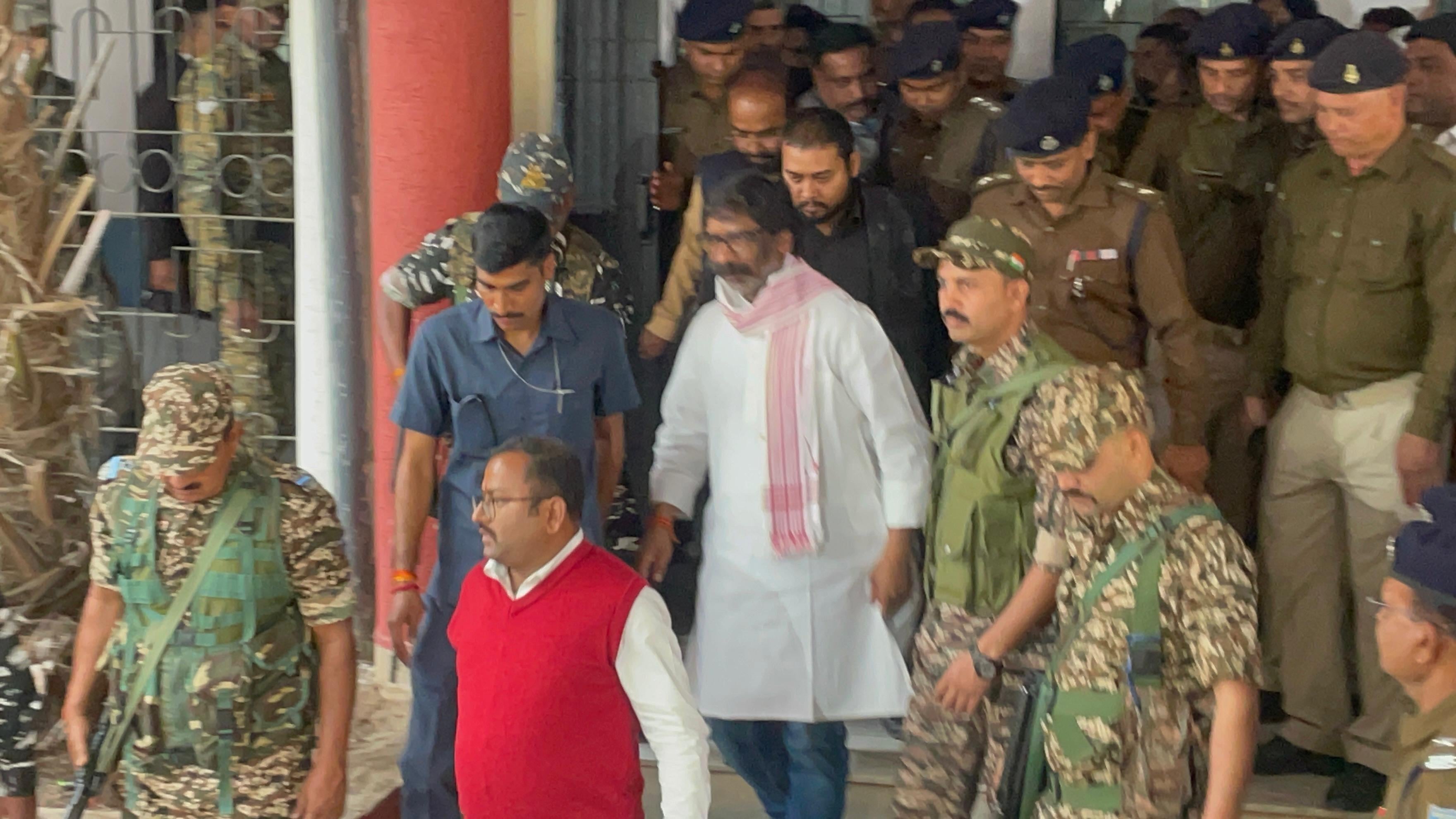 Big Breaking-एक बार फिर से विधान सभा की कार्रवाई में हिस्सा लेंगे पूर्व सीएम हेमंत, पीएमएलए कोर्ट से बजट सत्र में भाग लेने की मांगी अनुमति