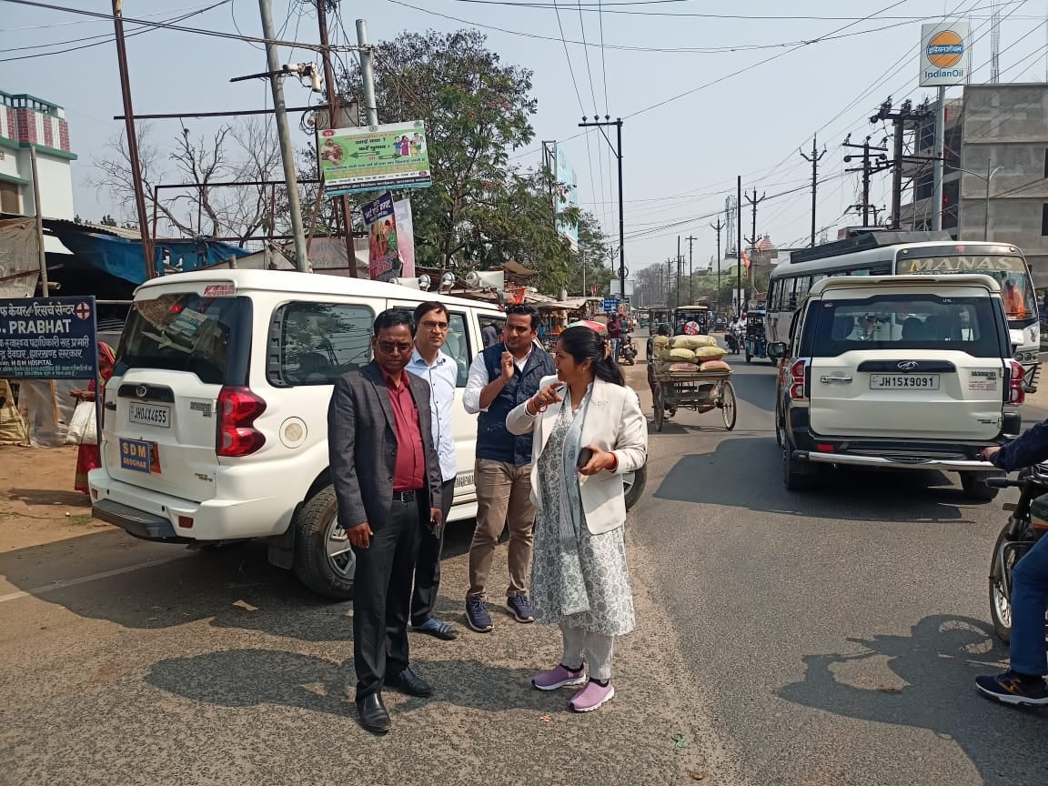 बाबा नगरी में अब जाम से मिलेगा निजात! जिला प्रशासन की ओर से उठाये जायेंगे यह कदम,असामाजिक तत्वों पर भी रहेगी पैनी नजर