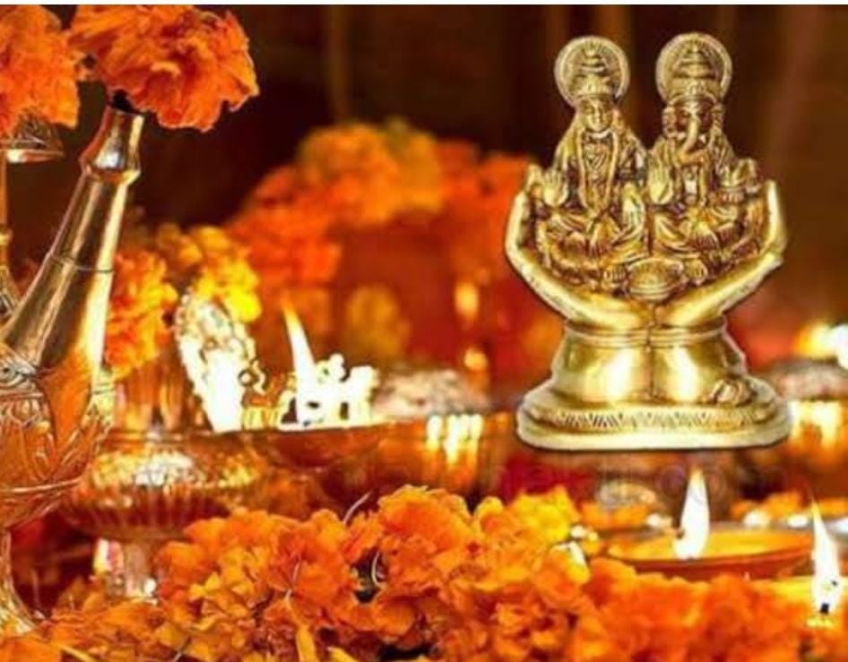 दुनिया के ऐसे चार चमत्कारी फूल, जिसको भगवान के चरणों में अर्पित करने से पूर्ण होती है सारी मनोकामनाएं, पढ़ें उनके नाम और विशेषता