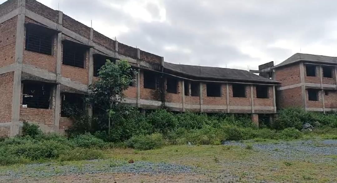 बन्ना गुप्ता ने आयुर्वेदिक अस्पताल भवन की स्वीकृति नहीं दी, तो नाराज चल रहे है विधायक सोना राम सिंकु