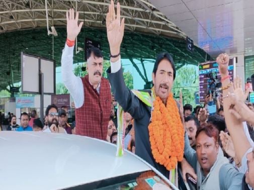 झारखंड में कांग्रेस ने भी कसी कमर, लोकसाभ चुनाव में भाजपा को टक्कर देने के लिए तैयार