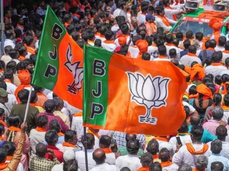 BIG Breaking:- झारखंड की 11 सीट पर भाजपा ने अपने उम्मीदवार किया घोषित, राजमहल से ताला मरांडी और हजारीबाग से मनीष जयसवाल  होंगे उम्मीदवार