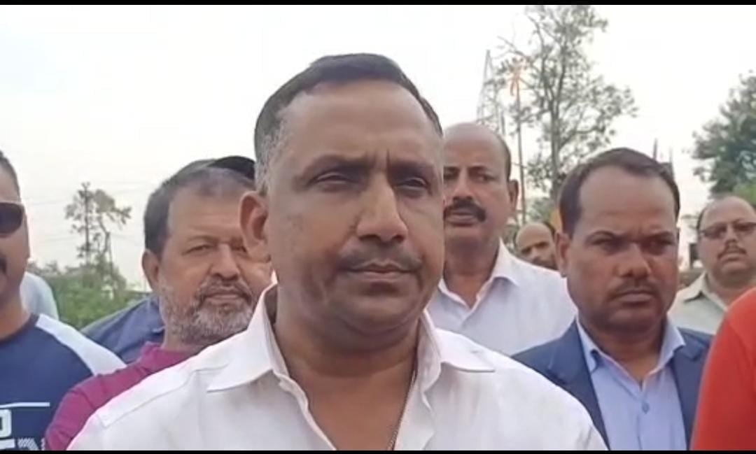 जमशेदपुर:महाशिवरात्रि के मौके पर होगा दोमुहानी नदी घाट पर भव्य गंगा आरती का आयोजन, तैयारियों का जायजा लेने पहुंचे बन्ना गुप्ता