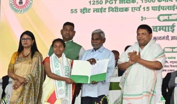 चुनावी साल में चंपाई सोरेन सरकार कितने बेरोजगारों को देगी रोजगार ! बड़ा सवाल क्या युवाओं के अरमान हुए हैं पूरे