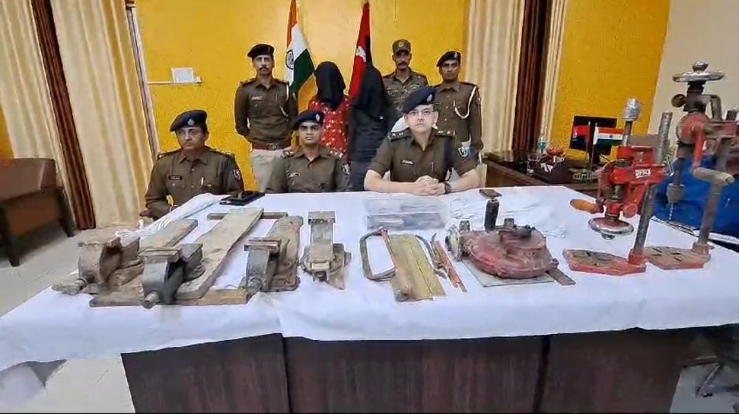 मुंगेर पुलिस ने 4 मिनी गन फैक्ट्री का किया उद्भेदन , हथियार के साथ दो को दबोचा, पढ़ें बिहार में क्यों बढ़ी अवैध हथियार की डिमांड