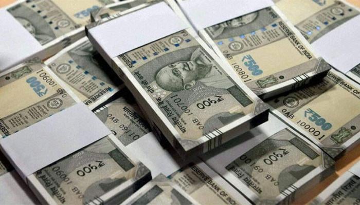धनबाद का मैथन चेकपोस्ट: कार से फिर बरामद हुए 2.91 लाख रुपए, चल रही है जांच पड़ताल