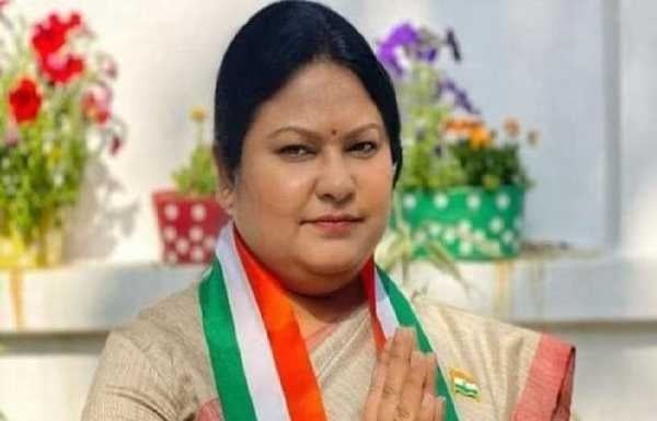 BREAKING NEWS:- इस्तीफे के बाद बीजेपी के संपर्क में सीता सोरेन, कुछ देर में बीजेपी में हो सकती हैं शामिल !