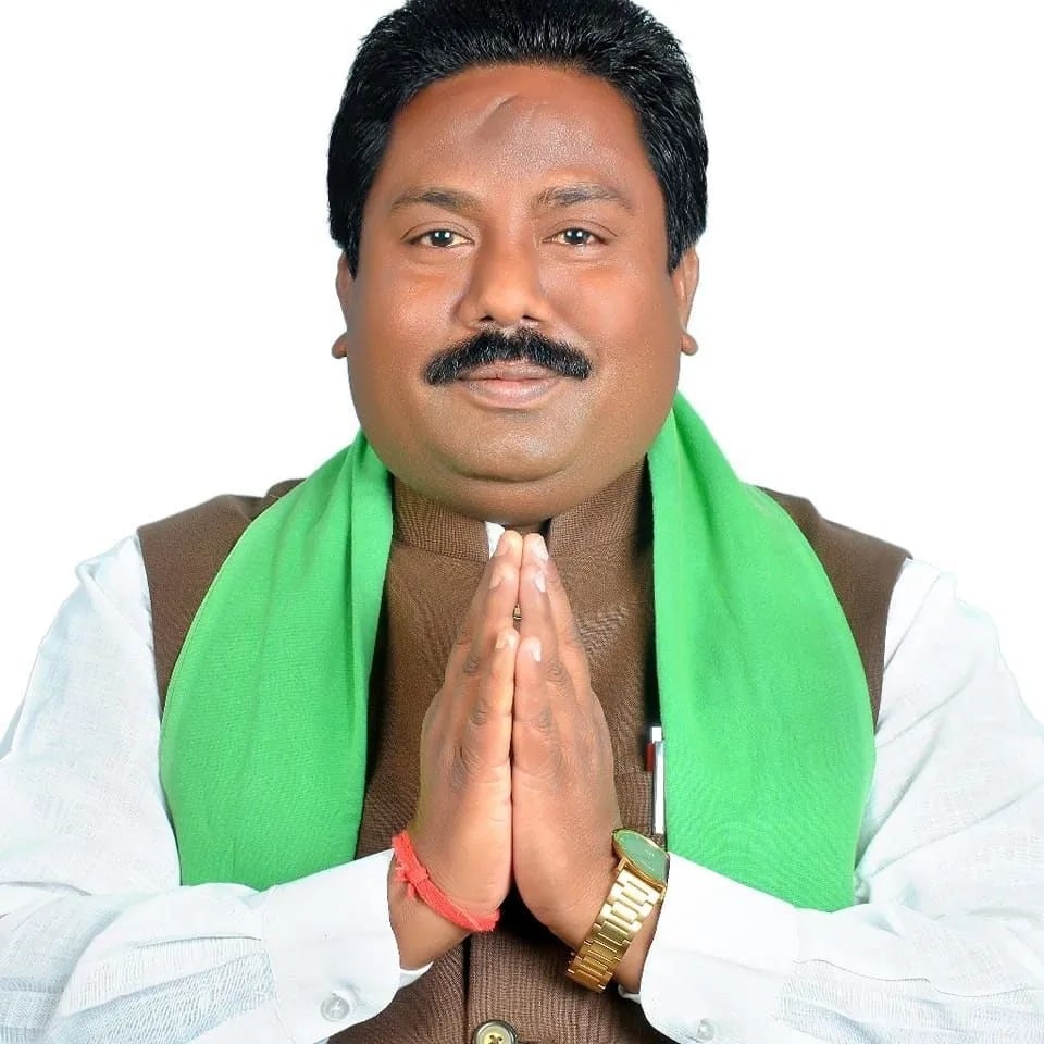 Big Breaking: झारखंड में भाजपा को बड़ा झटका! मांडू विधायक जेपी पटेल ने थामा कांग्रेस का दामन