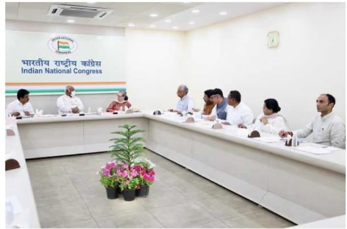 Big News : TNP की ख़बर पर लगी मुहर,कांग्रेस ने जारी किया तीन सीट पर उम्मीदवार की लिस्ट, रांची पर माथापच्ची जारी