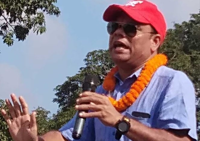 LS Poll 2024 : लोहरदगा में त्रिकोणीय मुकाबले के आसार, लोकसभा चुनाव के रण में कूदने को आतुर चमरा लिंडा, टेंशन से कांग्रेस के छूट रहे पसीने