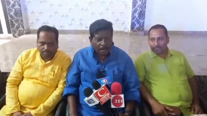 साहिबगंज में बीजेपी पर बरसे हेमलाल मुर्मू, कहा  हेमंत सोरेन बाहर होते, तो झारखंड से बीजेपी का सूपड़ा साफ हो जाता