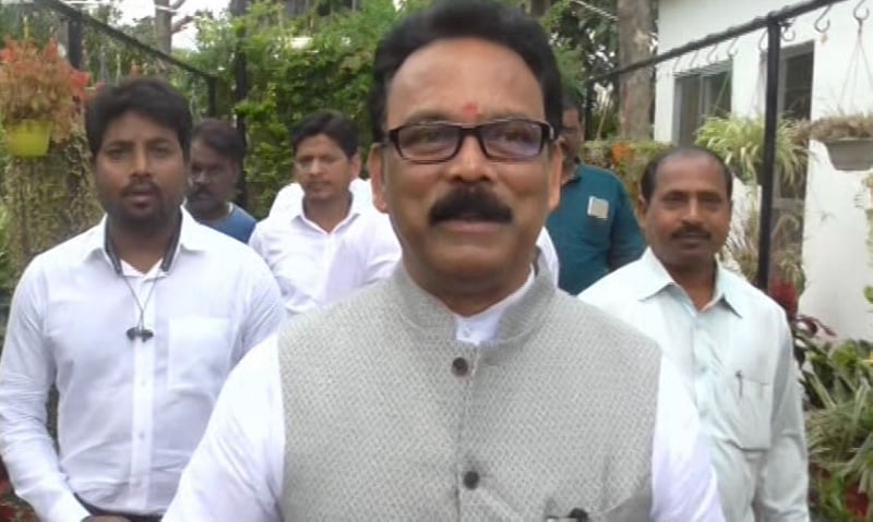 LS Poll 2024 : लोहरदगा में सुखदेव भगत और समीर उरांव की भिड़ंत, जानिये कैसा रहा झारखंड कांग्रेस के पूर्व अध्यक्ष भगत की सियासी यात्रा