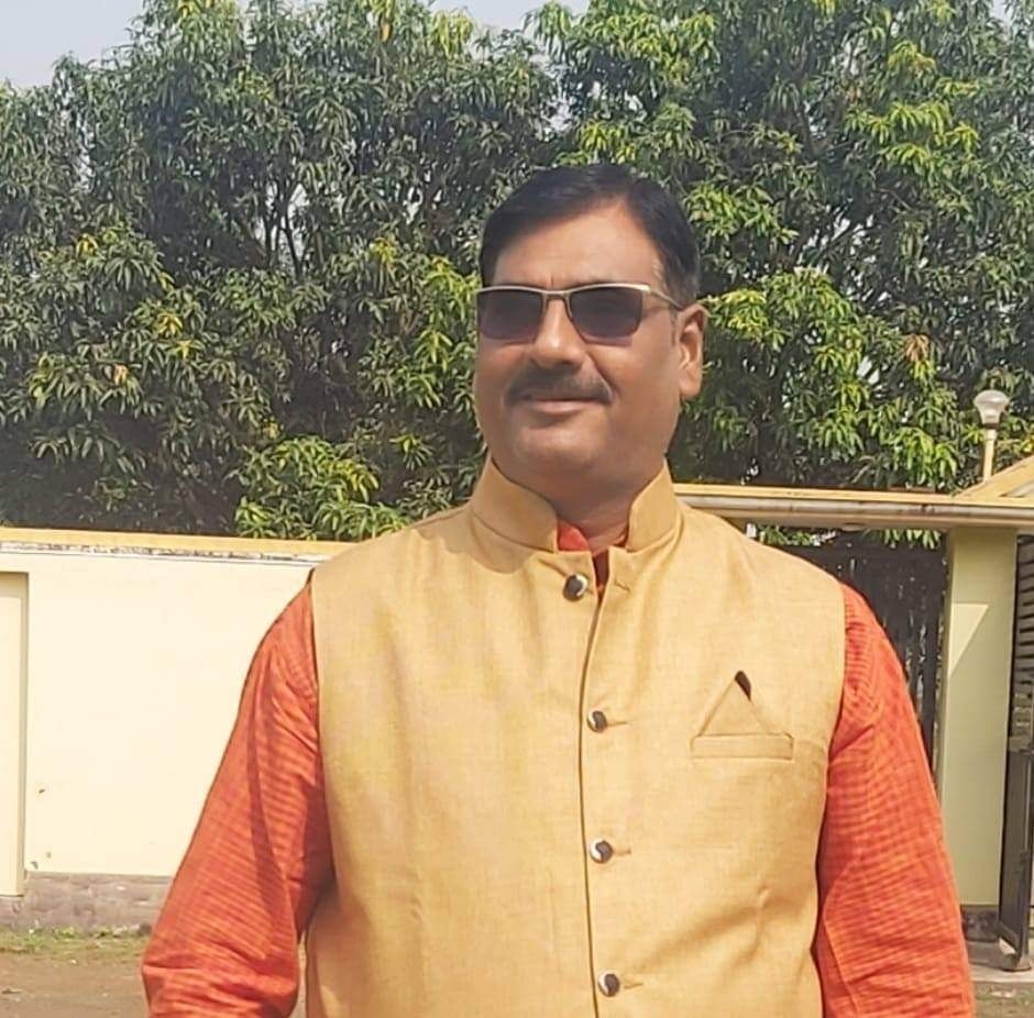 Gandey by-election-बाबूलाल मरांडी के पुराने सिपहसलार दिलीप वर्मा पर भाजपा ने जताया भरोसा, जानिये ‘कंघी’ से ‘कमल’ तक का यह सियासी सफर