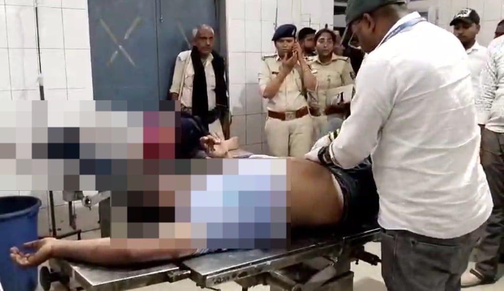 Big Breaking Bihar: डबल मर्डर से थर्राया आरा, ज़मीनी विवाद में पिता-पुत्र की हत्या, पुलिस पर भी 25 राउंड फायरिंग