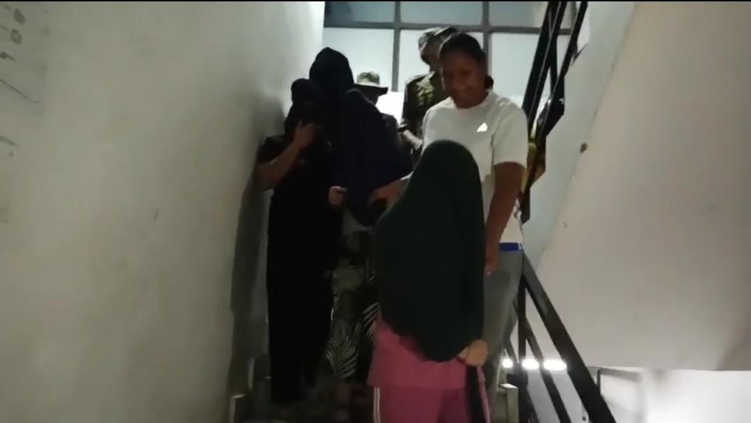 जमशेदपुर के इस रेस्टोरेंट में चल रहा था अवैध हुक्का बार और अश्लीलता का डांस, एसडीएम ने किया बड़ा खुलासा, 10 डांसर हिरासत में