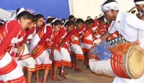 Sarhul 2024 : प्रकृति पर्व सरहुल आज,  जानिए क्या है केकड़ा और मछली पकड़ने की पारंपरिक विधि-विधान