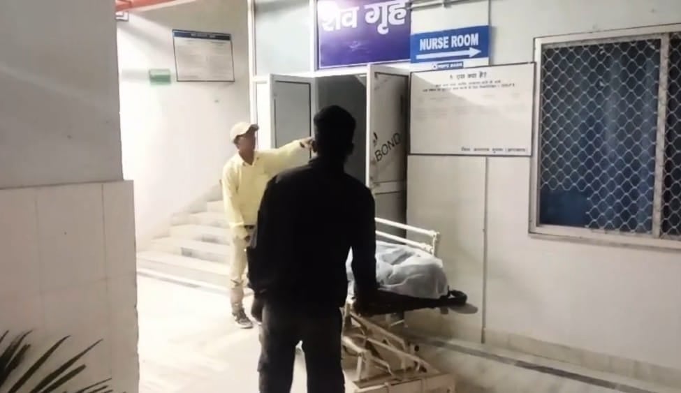 Crime News: गुमला में  प्रेमी ने शादी करने से किया मना तो प्रेमिका ने दे दी जान, जानिए फिर क्या हुआ