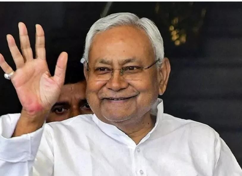 आयं! फिर अति उत्साह की वजह से फिसली नीतीश कुमार की जुबान, कहा अबकी बार 4000 के पार, पढ़ें फिर क्या हुआ