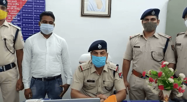 बानो में अवैध रेलवे ई टिकट मामले में एक व्यक्ति  गिरफ्तार, पुराने इस्तेमाल किए गए टिकट बरामद