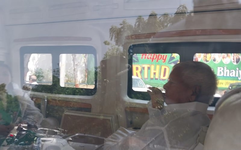 लम्बे अर्से बाद चुनावी अखाड़े में नजर आयेंगे लालू प्रसाद, बेटी रोहिणी के लिए मांगेंगे वोट