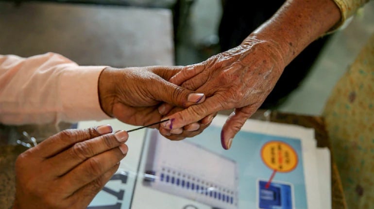 Loksabha Election: मतदान का पहला चरण शुरू, 102 सीटों पर डाले जा रहे वोट,जानिए खास बात