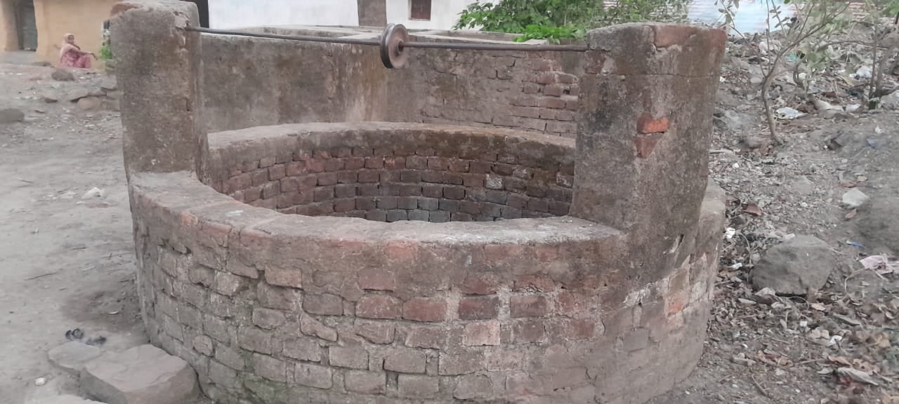 धनबाद में दिल दहला देने वाली घटना, पांच महीने के बच्चे को कुएं में  फेंका, जानिए वजह
