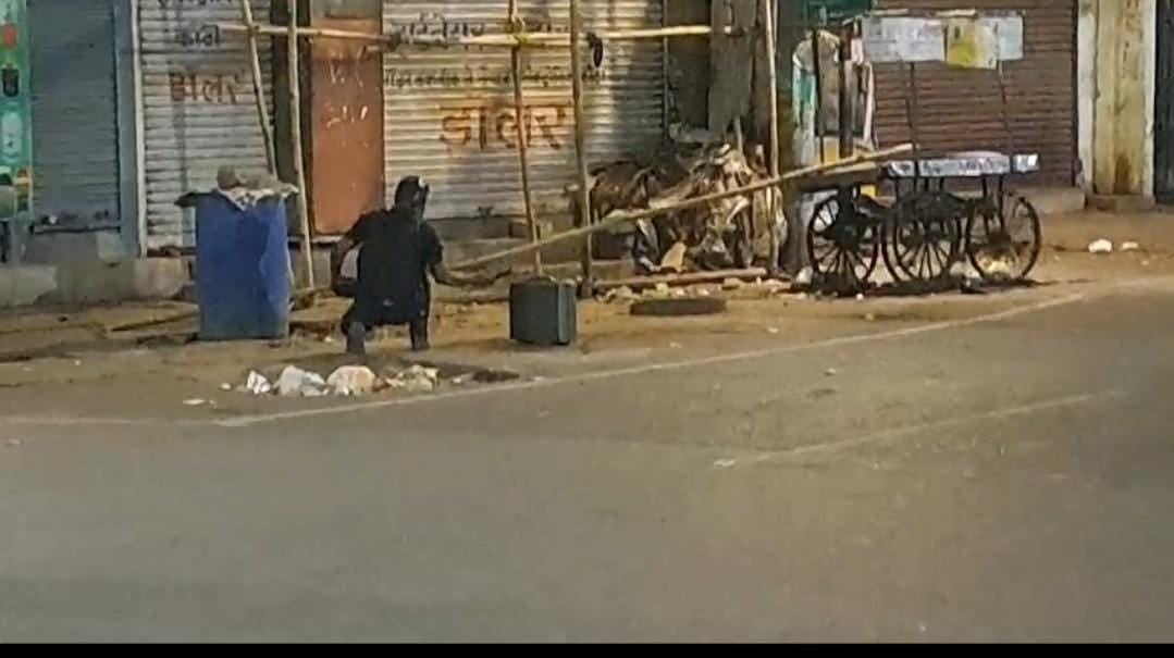 पटना जंक्शन के पास से लावारिस सूटकेस बरामद, मची अफरा तफरी, पुलिस कर रही है जांच