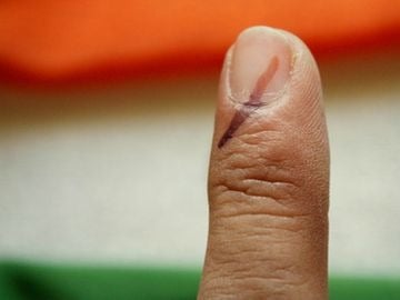 Dhanbad Loksabha : वोटिंग में अब केवल बीस दिन बाकी लेकिन वोटर अब तक नहीं दिख रहे मुखर