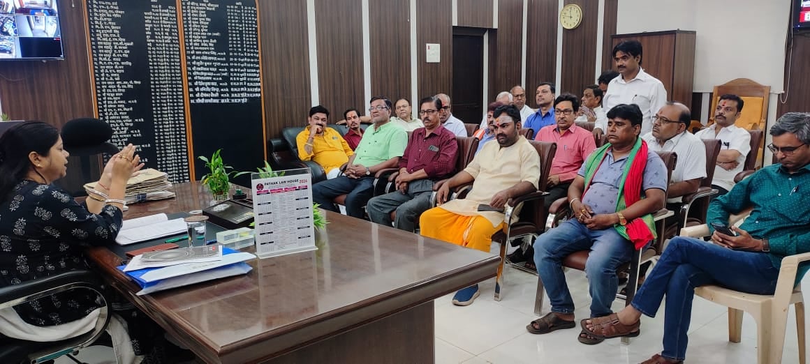मतदान प्रतिशत बढ़ाने के लिए देवघर जिला प्रशासन की अनोखी पहल!मतदान कीजिये और इन चीजों पर 40 प्रतिशत तक छूट पाइए