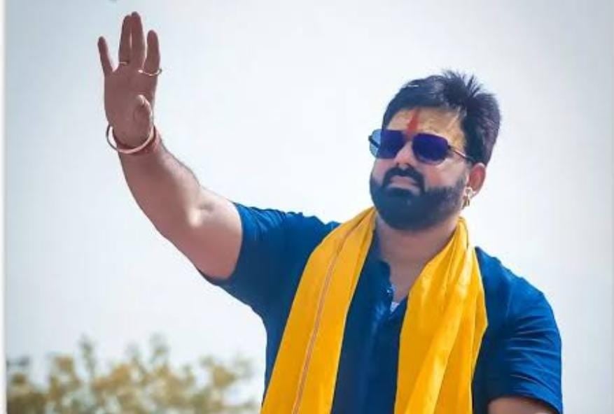 LS Election 2024:काराकाट में सिर चढ़ कर बोल रहा पवन सिंह का जादू,बिहार के इस युवा वोटर ने पावर स्टार को पांच कट्ठा जमीन देने का किया ऐलान