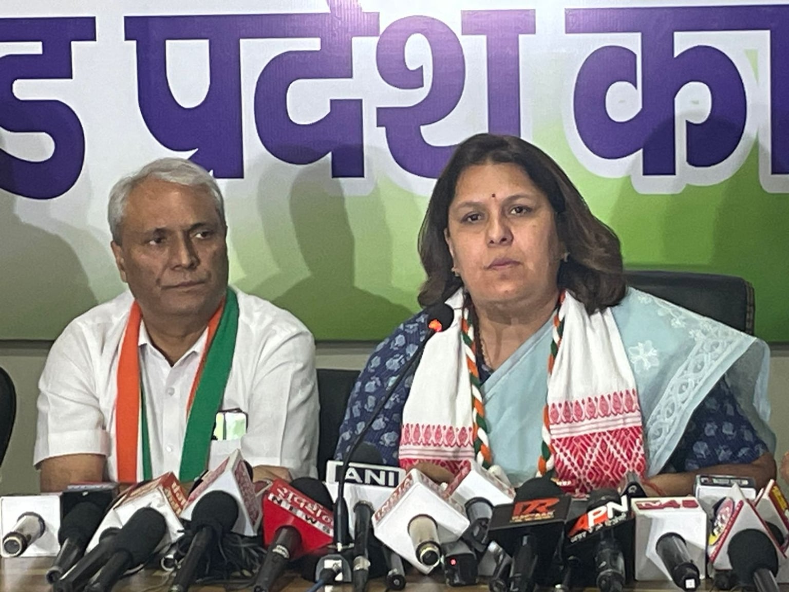 रांची पहुंची कांग्रेस की राष्ट्रीय प्रवक्ता सुप्रिया श्रीनेत, कहा- इंडी सरकार बनते ही होगा सरना धर्म कोड लागू