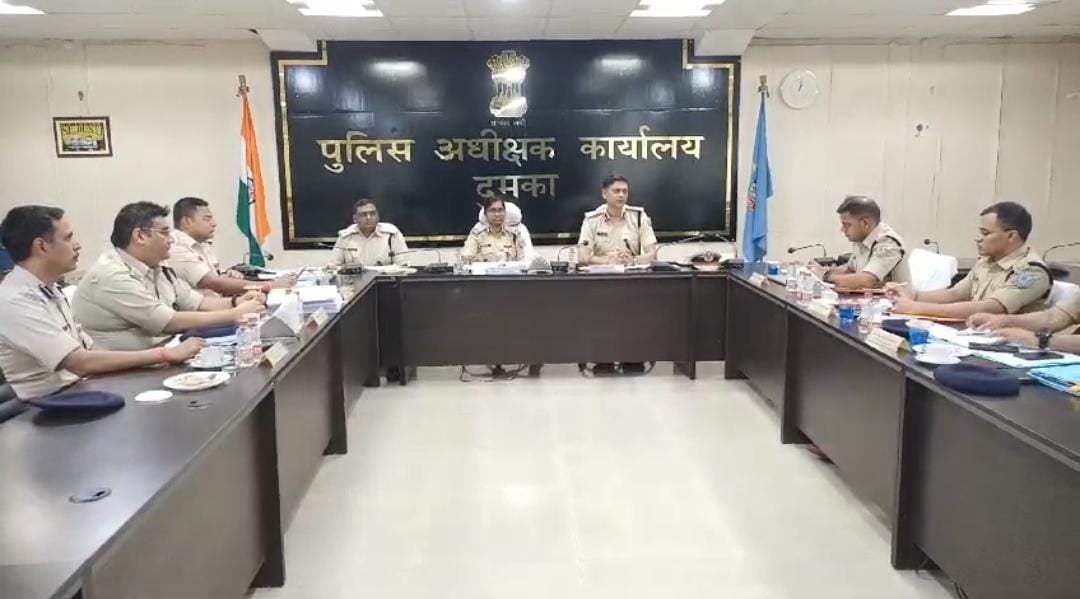 दुमका, गोड्डा और राजमहल में मतदान संपन्न कराना बड़ी चुनौती! वोटिंग को लेकर अलर्ट हुआ प्रशासन