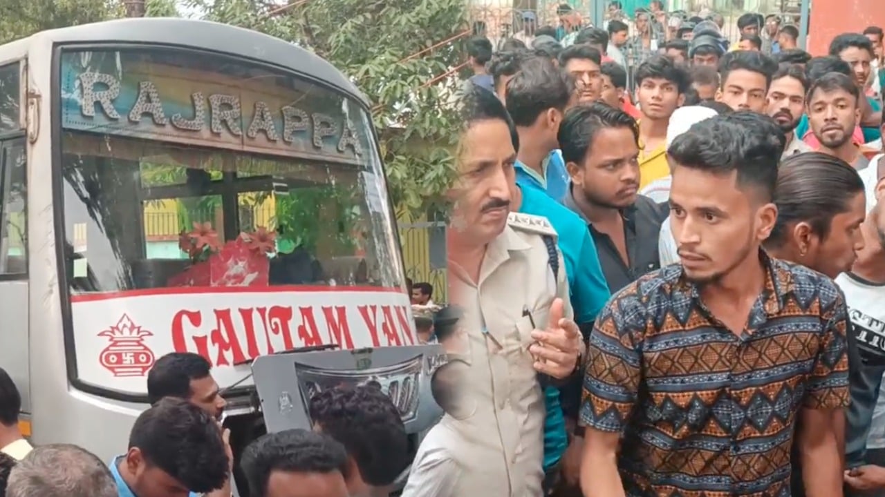 Breaking : रांची के हरमू में दर्दनाक हादसा, तेज गति से आ रही बस ने  लड़के को कुचला, गुस्साई भीड़ ने जाम किया सड़क