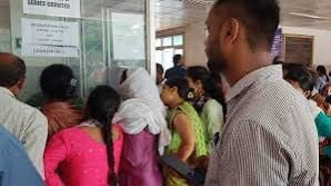 HEALTH POST : बदलते मौसम ने बढ़ाई लोगों की परेशानी, अस्पतालों में बढ़ी मरीजों की सख्या, जानिए क्या कहते हैं डॉक्टर