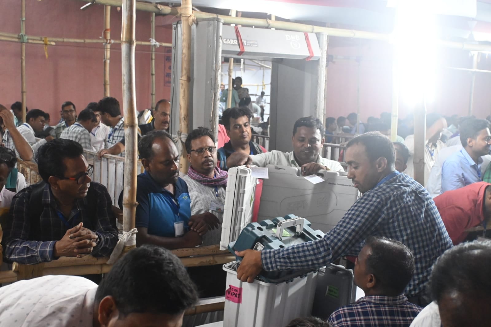 धनबाद लोकसभा का अपडेट: आकड़ा जारी, कुल 62.06% हुआ मतदान