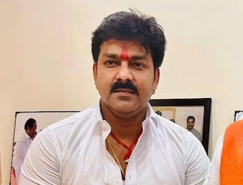 LS 2024:  भोजपुरी पावर स्टार पवन सिंह अलग राह बनाएंगे या मनोज तिवारी, रवि किशन अथवा निरहुआ की राह चलेंगे!