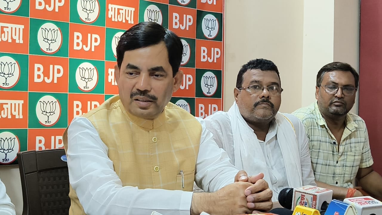 गोड्डा पहुंचे शाहनवाज़ हुसैन, जेएमएम पर साधा निशाना कहा हेमंत सोरेन स्वतंत्रता सेनानी बनकर जेल नहीं गये ,भ्रष्टाचारी बन कर गए