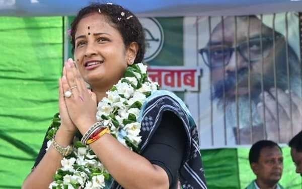 झारखंड के इस नेता का गजब जलवा ! मंत्री से  संतरी तक कर रहे चिरौरी, नौकरशाह भी पीछे नहीं