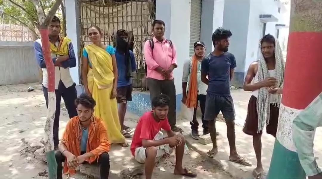 नालंदा में ई रिक्शा चालक की ईट पत्थर से कूचकर निर्मम हत्या, वजहों का खुलासा नहीं, जांच में जुटी पुलिस