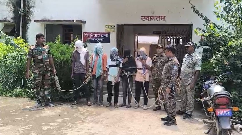 शिकारीपाड़ा थाना क्षेत्र में पश्चिम बंगाल के किशोरी के साथ गैंग रेप, 5 आरोपी गिरफ्तार