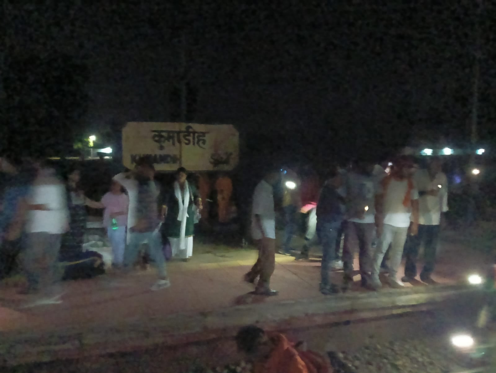 Followup Breaking: लातेहार के पास बड़ा ट्रेन हादसा, 3 की मौत, देखिए दुर्घटना का पहला वीडियो