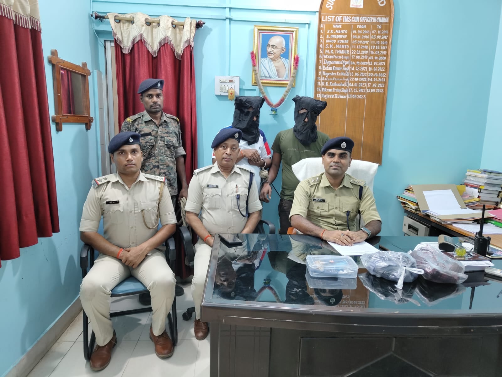 कुख्यात कोढ़ा गैंग के दो सक्रिय सदस्य गिरफ्तार, दोनों पर दर्ज है बिहार-झारखंड में कई मामले