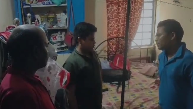 पत्नी की हत्या कर CISF के जवान ने की आत्महत्या: गला दबाकर पहले पत्नी को मार डाला, फिर फांसी लगाकर दे दी खुद की जान