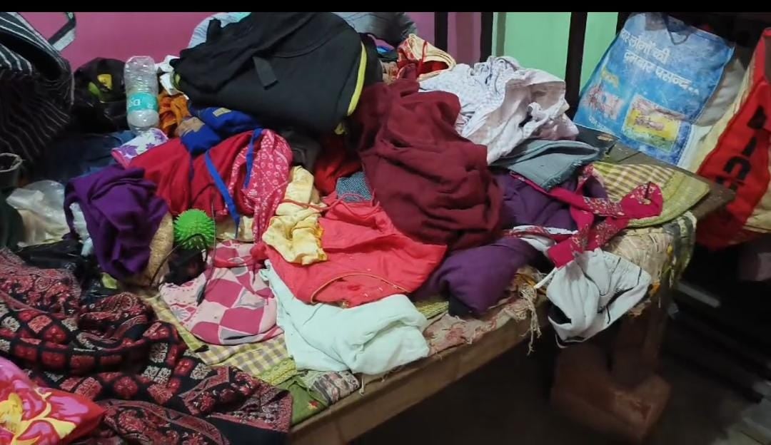 कटिहार में बंद पड़े पुलिस वाले की घर को चोरों ने बनाया निशाना, 13 लाख रुपए के आभूषण, नगद और कीमती सामान लेकर चंपत हुए फरार